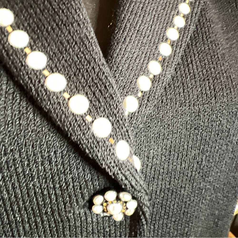 ❤️St John Dark Navy Santana Knit Jacket with Pearls and Sequins.  Size 10.. - Picture 13 of 16
